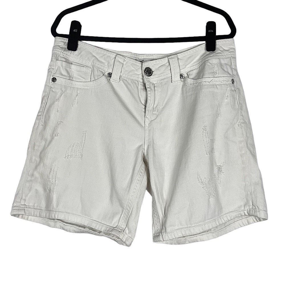 Seven7 White‎ NWOT Distressed Denim Shorts - Women’s 12
